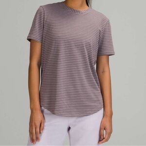 LULULEMON Love Crew Short Sleeve Athletic T-Shirt Women’s Size 8